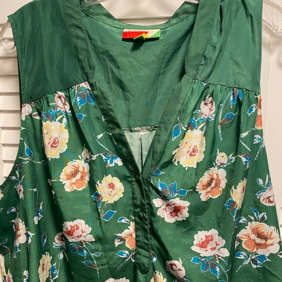 Fervour Tops - Fervour green floral 2x sleeveless top